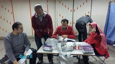 بالصور.. تفاصيل حملات التبرع بالدم داخل محطات المترو 