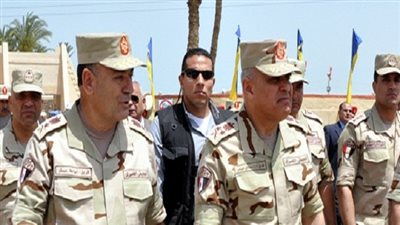 صدقي صبحي يتقدم الجنازة العسكرية لأحد شهداء القوات المسلحة