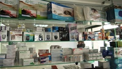 ضبط 1440 قطعة مستلزمات طبية مجهولة المصدر بالسيدة زينب