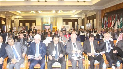 مصرفيون عرب يطالبون بتمويل مشروعات البنية التحتية