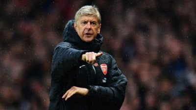 مدرب آرسنال يطالب 