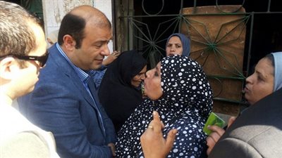 سيدة تهاجم وزير التموين: توافر السلع بالمجمعات كذبة كبيرة