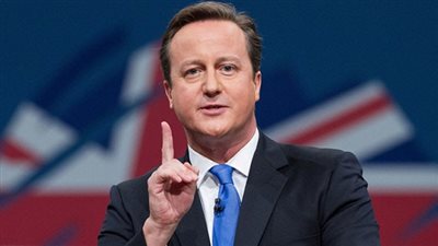 كاميرون يعرب عن قلقه بشأن المحتجزين بسجون إيران