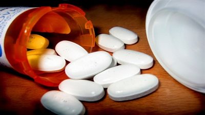 شرطة النقل تضبط 13 قضية مخدرات و189 بائعًا متجولاً 