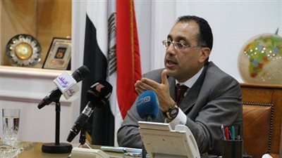 وزير الإسكان يكشف تفاصيل مشروع محطة تنقية المياه بأكتوبر