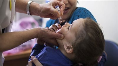 تفاصيل حملة التطعيم ضد شلل الأطفال بالمنيا