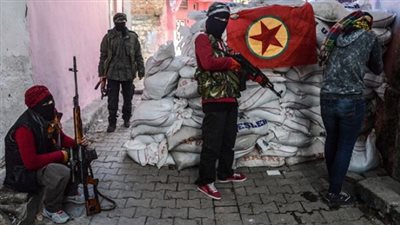 توقيف 3 مسئولين من الحزب الكردي بتركيا في مدينة 