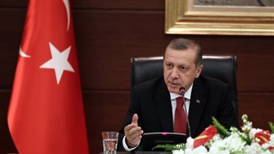 أسرة جندي تركي قتيل تهتف أثناء جنازته وتطالب أردوغان بإرسال نجلة للقتال