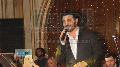 بالصور.. ماجد المهندس وكارمن سليمان يحييان حفلاً لتنشيط السياحة 