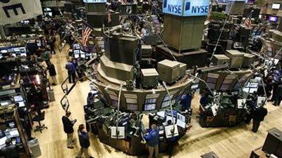 الأسهم الأمريكية تفتح شبه مستقرة قبل صدور بيانات الوظائف