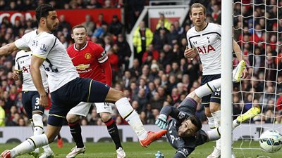 اليوم.. مانشستر يواجه توتنهام.. وتشيلسي مع سوانزي بالدوري الإنجليزي