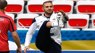 آرسنال يستعد لجعل بنزيما الأغلى في الدوري الإنجليزي