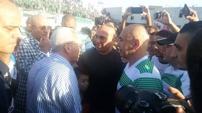 بالصور.. محافظ بورسعيد في تدريبات 