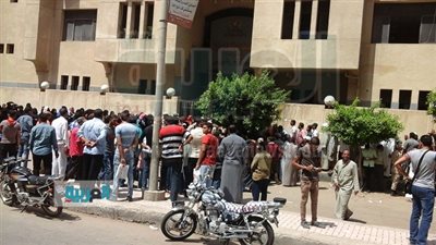 بالصور.. تكدس أمام مكاتب السجلات المدنية بكفرالشيخ