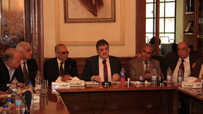 أعضاء بحزب الوفد يعتصمون لحين فصل متهم 