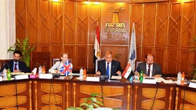 رئيس جامعة الإسكندرية يلتقي مسئولة التعاون الدولي ببريطانيا