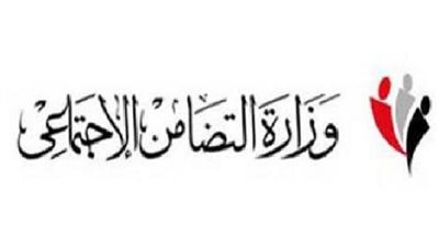 400 جنيها وبطانية للأسر المتضررة من مياه الصرف بأسوان