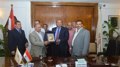 وزير التموين يعلن إضافة فارق نقاط القمامة والبوتاجاز