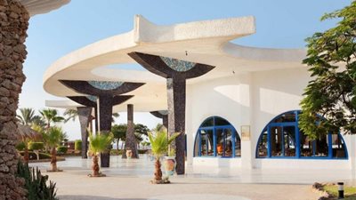 خطة حكومية جديدة لإنقاذ السياحة بعد توقف 29 فندقًا في نويبع وطابا 