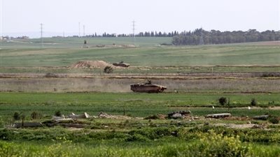 الصليب الأحمر ينفذ مشروع استصلاح للأراضي الحدودية شرق قطاع غزة