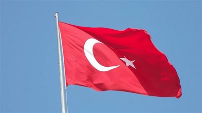 استطلاع يؤكد تصاعد أصوات حزبي العدالة والتنمية والشعب الجمهوري بتركيا