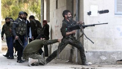 المرصد السوري: الجبهة الجنوبية تحرز تقدما خلال معارك مع النظام بمحيط درعا