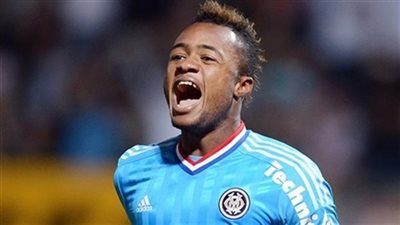 مدرب أستون فيلا يشيد بالغاني جوردان أيو