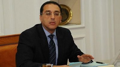 أقباط دلجا المهجرة يطالبون وزير الإسكان بالتدخل لإنهاء أزمتهم