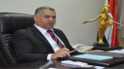 وزير اﻵثار يوجه بسرعة إنهاء إجراءات مشروع تطوير منطقة الأهرامات