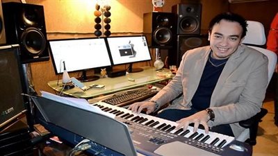 بالفيديو.. رامي رفعت يدعم الزمالك بأغنية قبل 