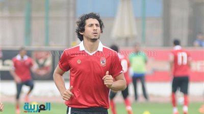 مشجعو الأهلي يمنحون حجازي هدية أمام التتش