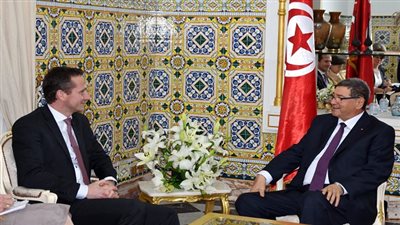 رئيس الحكومة التونسية ووزير الخارجية الدنماركي يبحثان سبل تعزيز التعاون
