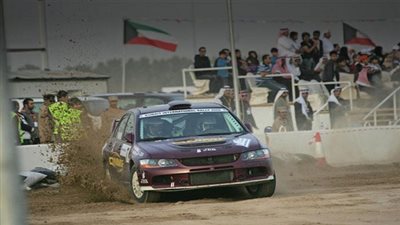 متسابقو نادي باسل الكويتي للسيارات يستعدون لبطولة 