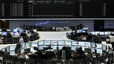 الأسهم الأوروبية باللون الأحمر في نهاية التعاملات