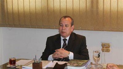 محافظ دمياط يبحث مطالب صيادي المحافظة مع هيئة السلامة البحرية