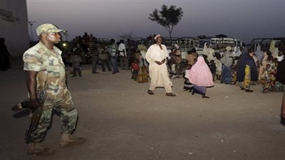 الجيش النيجيري يطلق سراح 275 شخصًا