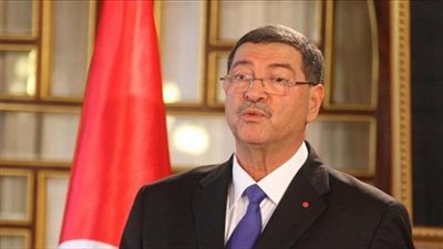 رئيس الحكومة التونسية يبحث مع 