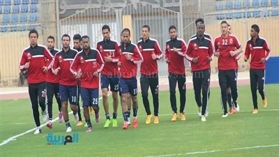 اليوم.. الأهلي يستدرج الجيش للانفراد بالصدارة