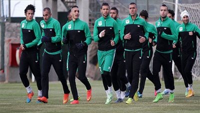 المصري يواجه بتروجيت بثلاثي هجومي