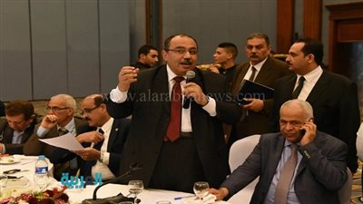 بالصور.. محافظ الإسكندرية وأعضاء مجلس النواب يتفقدون مصانع برج العرب