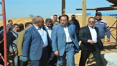 بالصور.. وزير الإسكان يتفقد مشروع محور 30 يونيو بإجمالي تكلفة 2 مليار جنيه ونسبة التنفيذ تصل 50%