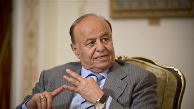 الرئيس اليمني يستقبل السفير الفرنسي لدى البلاد