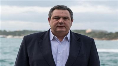 اليونان تفتح 4 مراكز لتسجيل اللاجئين القادمين من 