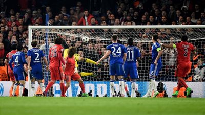 بالفيديو.. سان جيرمان يحقق فوزًا صعبًا على تشيلسي في باريس