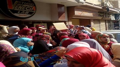 بالصور.. طلاب المعهد الصحي بطنطا يتظاهرون ضد وزيري الصحة والتعليم العالي