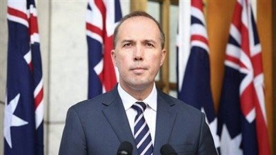 وزير الهجرة الأسترالي يرفض الاتهامات الموجهة إلى بلاده 