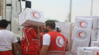 الهلال الأحمر السوري: إدخال 115 شاحنة مساعدات إلى 5 مناطق متفرقة