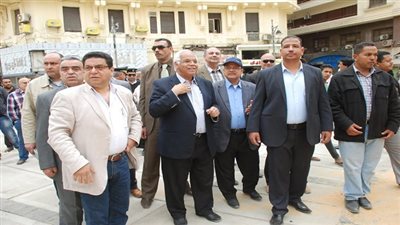 القاهرة في أسبوع.. المحافظ يحيل رئيس حي المعادي للنيابة.. تدعيم أسطول النقل العام وزيادة عدد الوحدات.. وتقنين أوضاع منطقة شق التعبان
