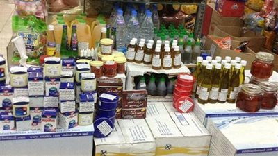 ضبط 18 ألف عبوة أطعمة أطفال مجهولة المصدر بالمنيا 