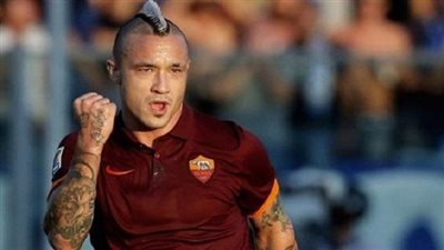 تقارير إيطالية: رحيل مهاجم روما إلى تشيلسي في الصيف